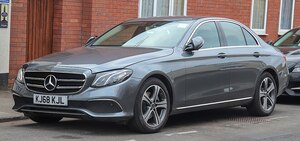 Exemplu de Mercedes-Benz disponibil în Coreea
